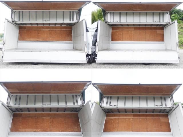 MITSUBISHI FUSOU FIGHTER 2006