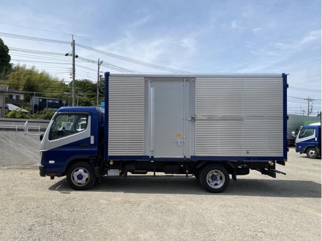 MITSUBISHI CANTER 2021