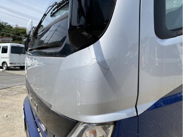 MITSUBISHI CANTER 2021