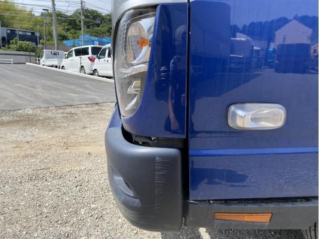 MITSUBISHI CANTER 2021