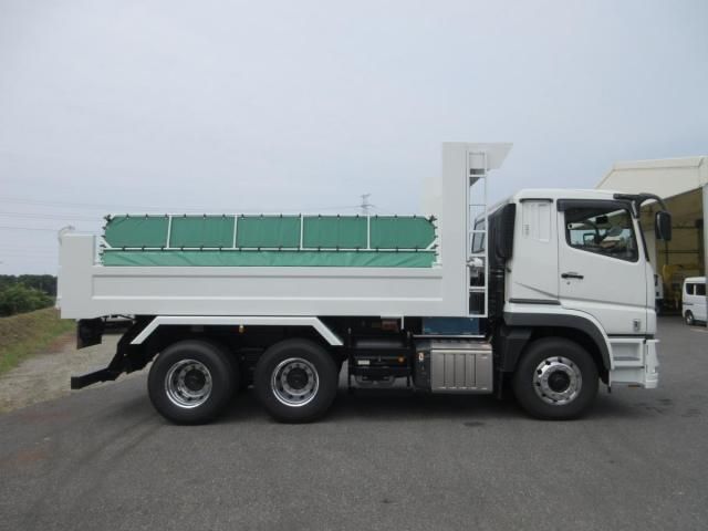 MITSUBISHI FUSOU SUPER GREAT 2025