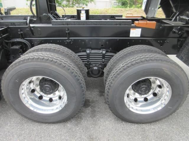 MITSUBISHI FUSOU SUPER GREAT 2025