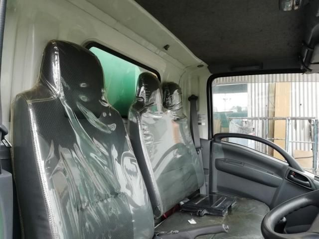 ISUZU ELF 2013