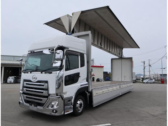 NISSAN DIESEL Quon 2020