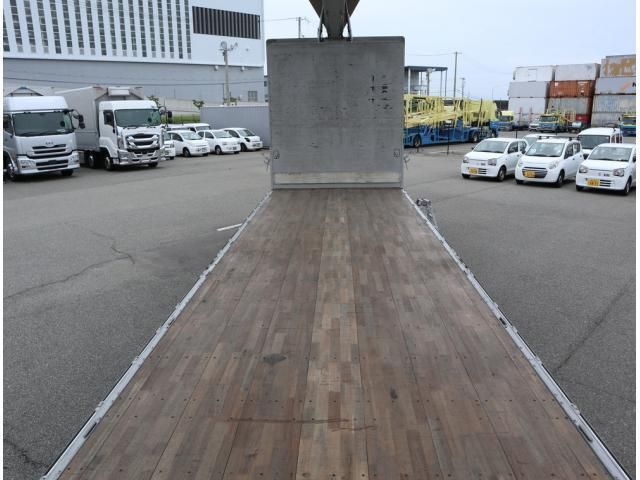 NISSAN DIESEL Quon 2020