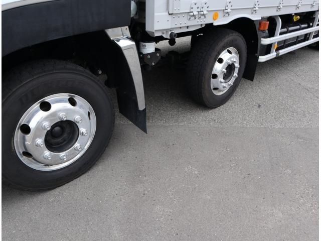 NISSAN DIESEL Quon 2020