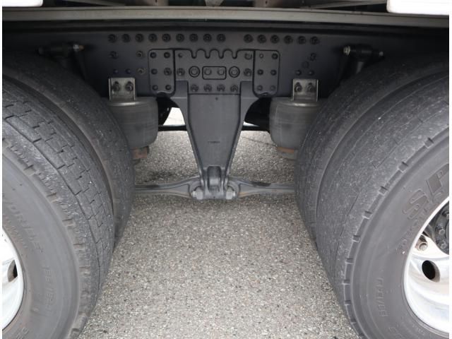 NISSAN DIESEL Quon 2020