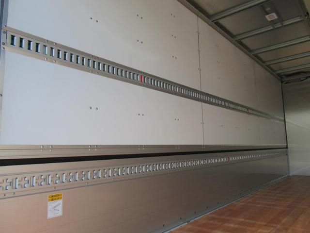 MITSUBISHI FUSOU FIGHTER 2025