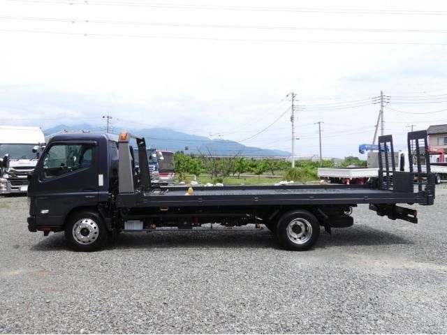 MITSUBISHI CANTER 2022