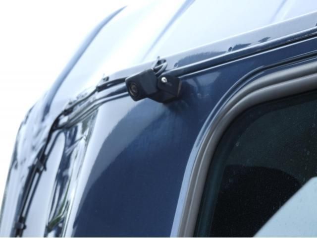 MITSUBISHI CANTER 2022