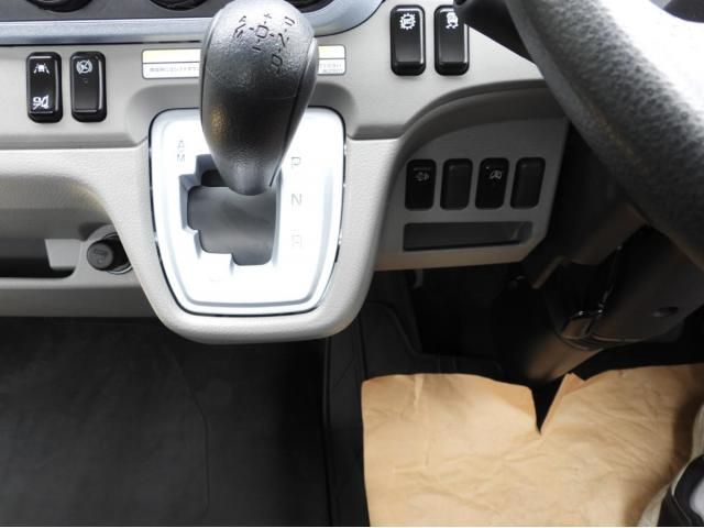 MITSUBISHI CANTER 2022