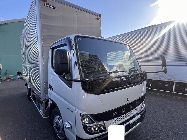 MITSUBISHI CANTER 2025