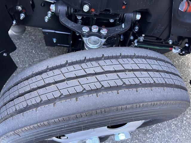 MITSUBISHI CANTER 2025