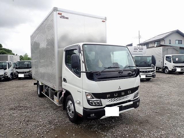 MITSUBISHI CANTER 2025