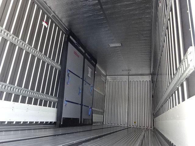 MITSUBISHI FUSOU SUPER GREAT 2025