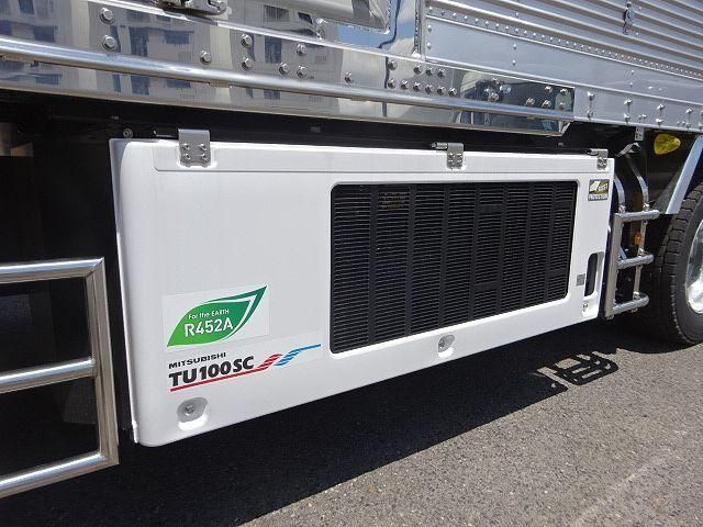 MITSUBISHI FUSOU SUPER GREAT 2025