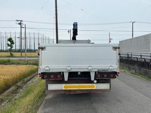 MITSUBISHI FUSOU FIGHTER 2005