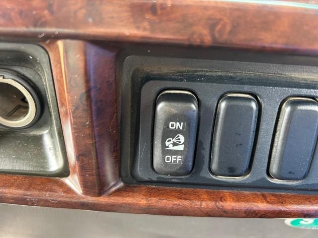 MITSUBISHI FUSOU FIGHTER 2005