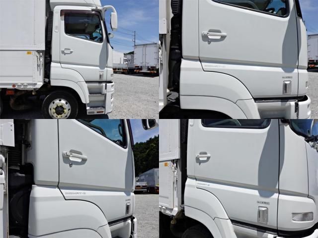 MITSUBISHI FUSOU SUPER GREAT 2015