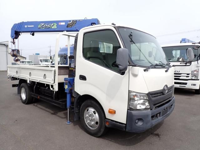 TOYOTA DYNA 2016