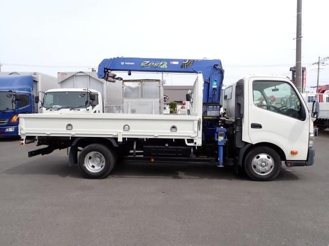 TOYOTA DYNA 2016