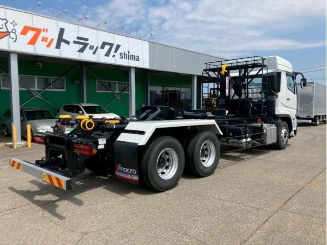 MITSUBISHI FUSOU SUPER GREAT 2025