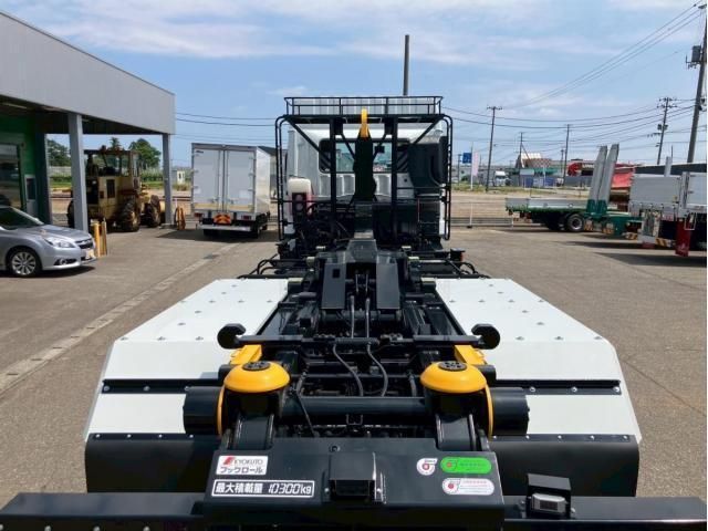 MITSUBISHI FUSOU SUPER GREAT 2025