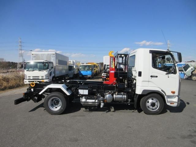 MITSUBISHI FUSOU FIGHTER 2025