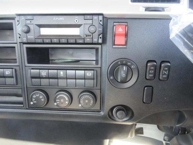 MITSUBISHI FUSOU FIGHTER 2025