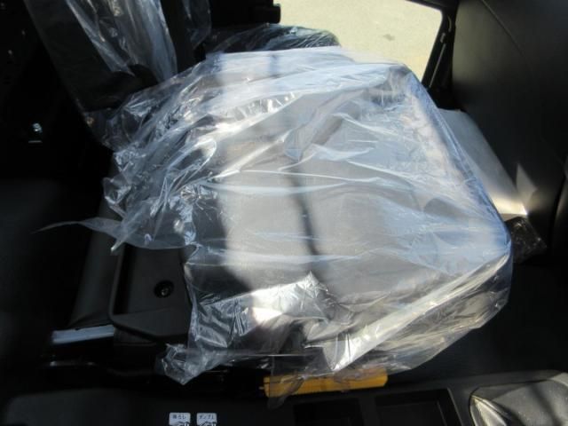 MITSUBISHI FUSOU FIGHTER 2025