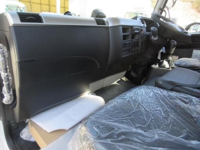 MITSUBISHI FUSOU FIGHTER 2025