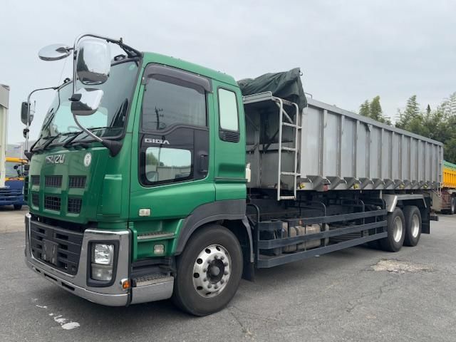 ISUZU GIGA 2015