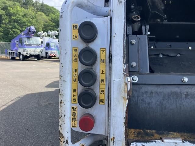 MITSUBISHI CANTER 2017