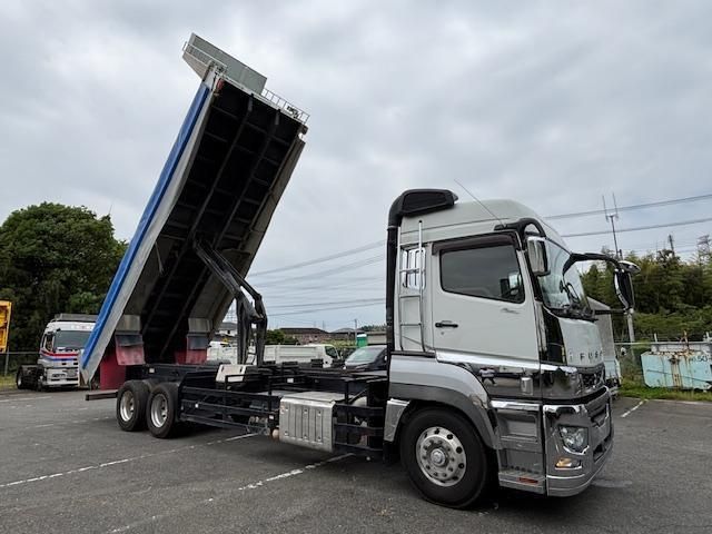 MITSUBISHI FUSOU SUPER GREAT 2020