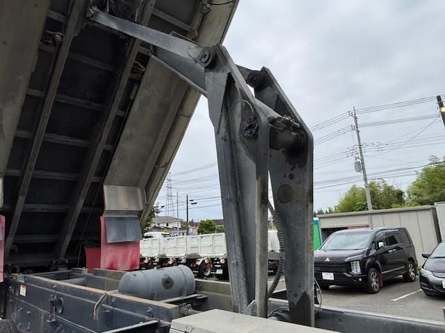 MITSUBISHI FUSOU SUPER GREAT 2020