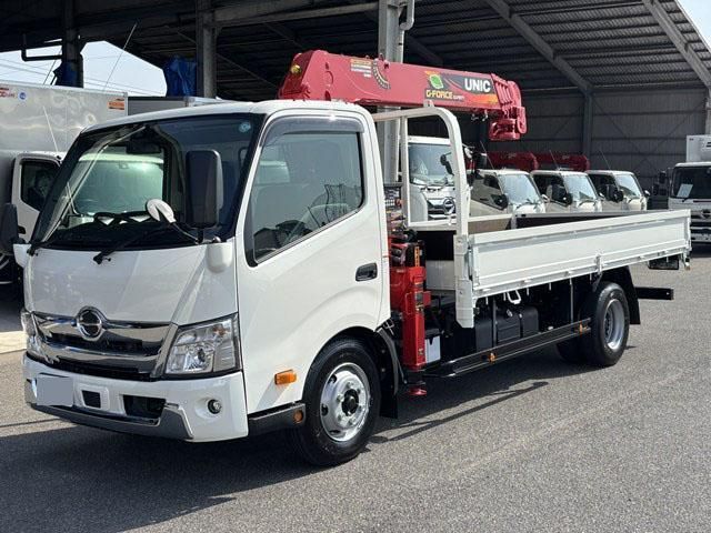 HINO DUTRO 2024