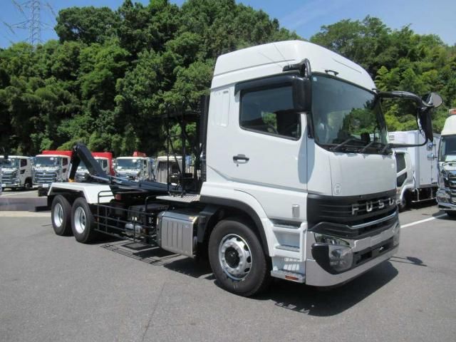 MITSUBISHI FUSOU SUPER GREAT 2025