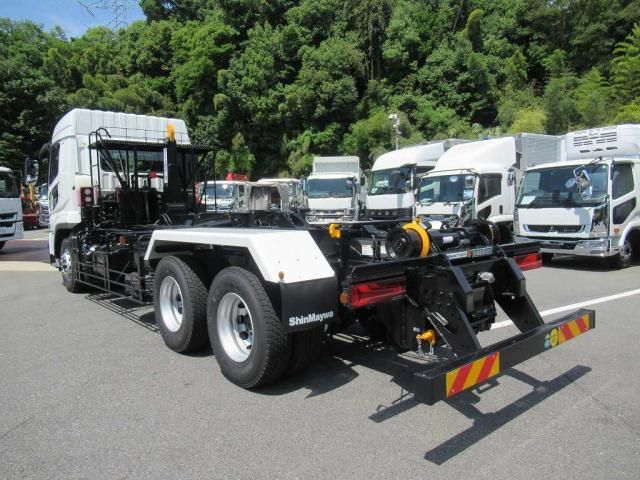 MITSUBISHI FUSOU SUPER GREAT 2025