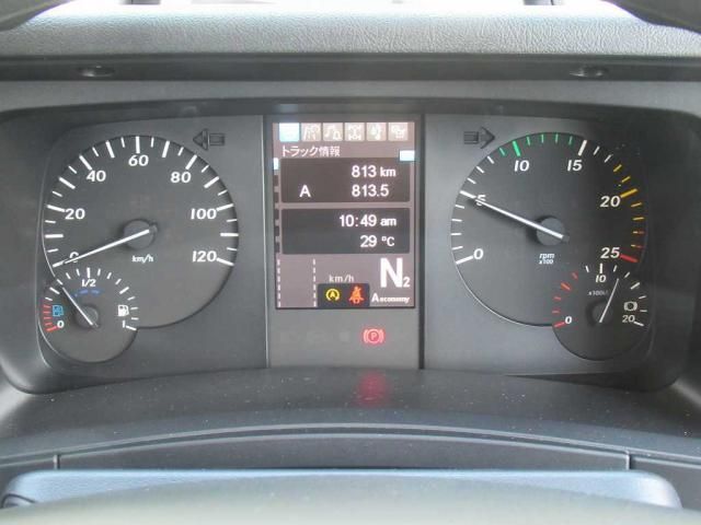 MITSUBISHI FUSOU SUPER GREAT 2025