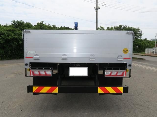 MITSUBISHI FUSOU SUPER GREAT 2023