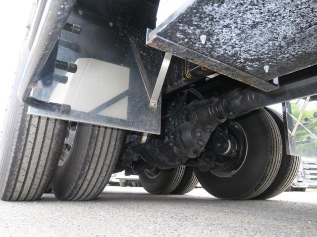 MITSUBISHI FUSOU SUPER GREAT 2023