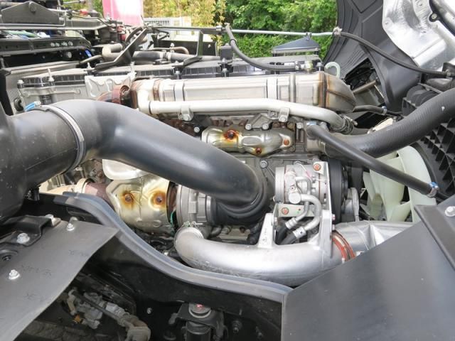 MITSUBISHI FUSOU SUPER GREAT 2023