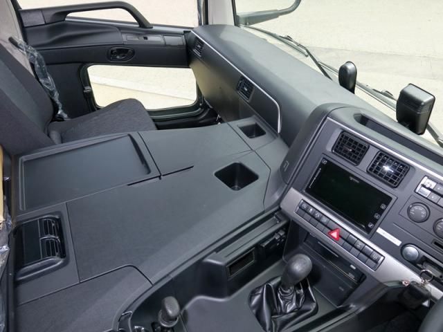 MITSUBISHI FUSOU SUPER GREAT 2023