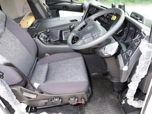 MITSUBISHI FUSOU SUPER GREAT 2023