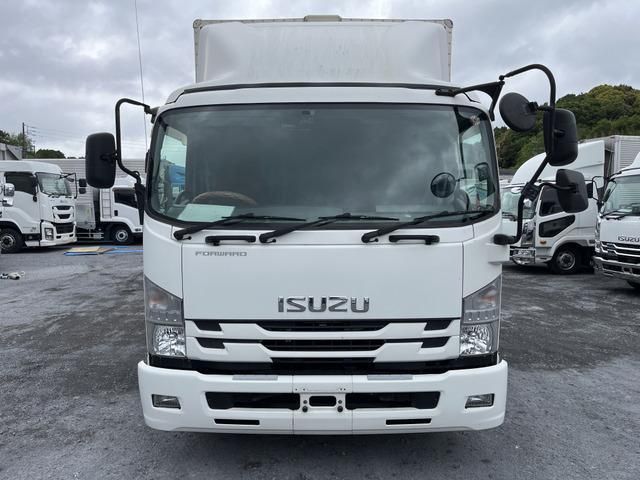 ISUZU FORWARD 2017