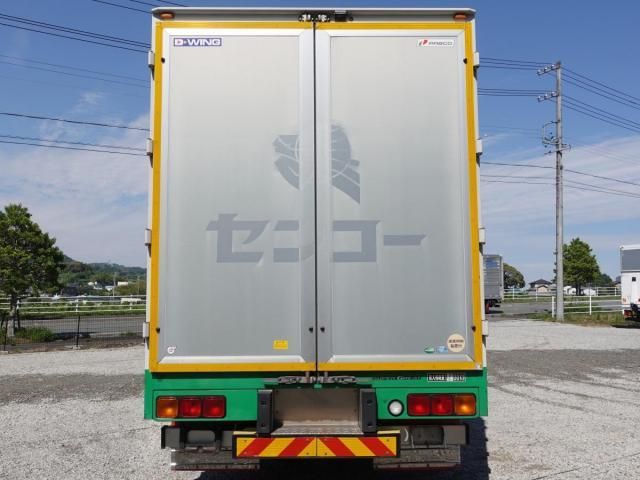 MITSUBISHI FUSOU SUPER GREAT 2012