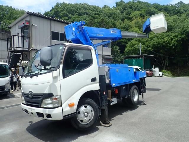 TOYOTA DYNA 2012