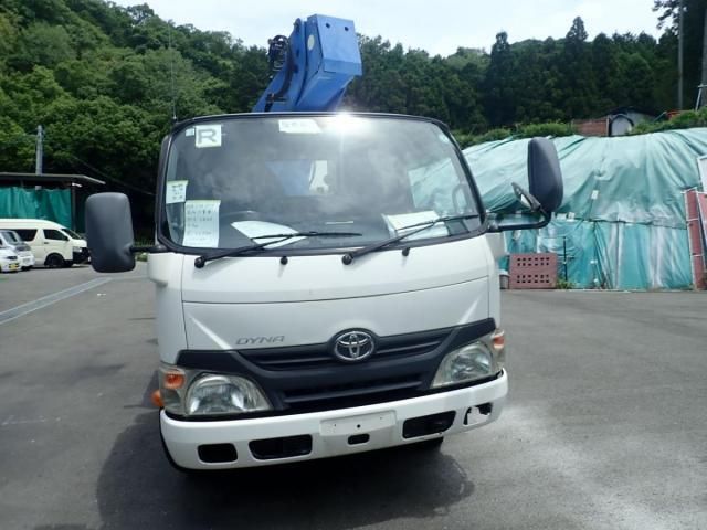 TOYOTA DYNA 2012