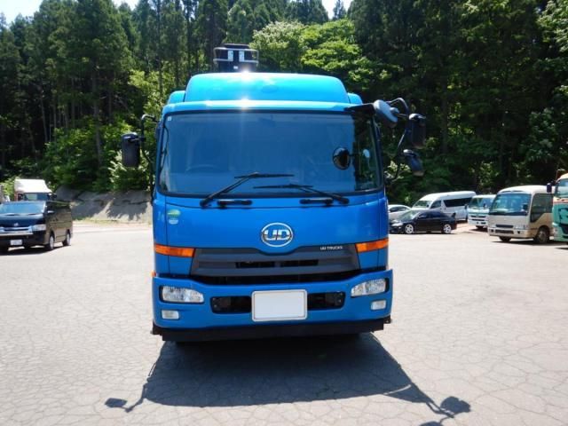 NISSAN DIESEL CONDOR 2013