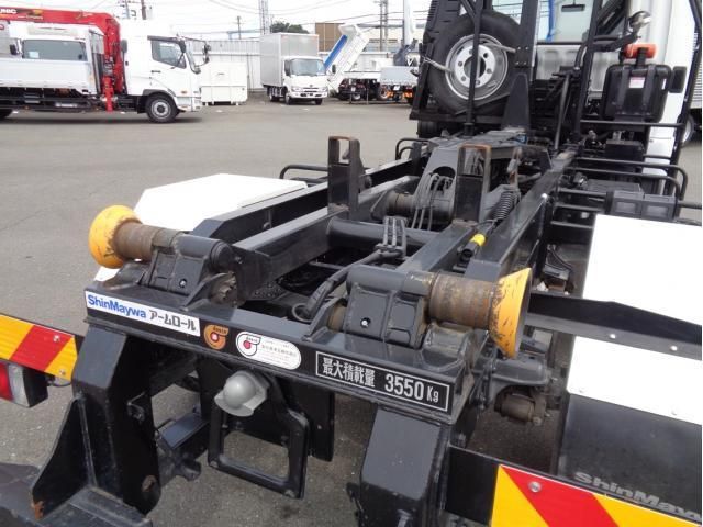 MITSUBISHI FUSOU FIGHTER 2023